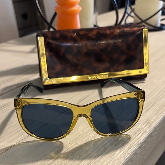 TORY BURCH 7091 Logo Sunglasses in color 154780 with case - Picture 1 of 5